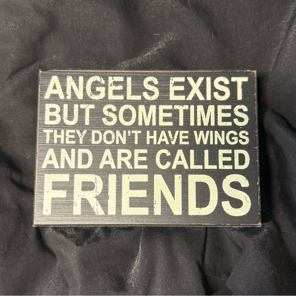🏡Inspirational Quote Plaque - Black and White 5” x 7” Distressed